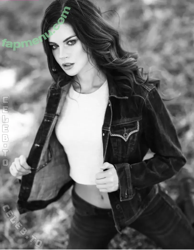 Juliette Sureau nude photo #0125 (juliettelsureau / juliettesureau)