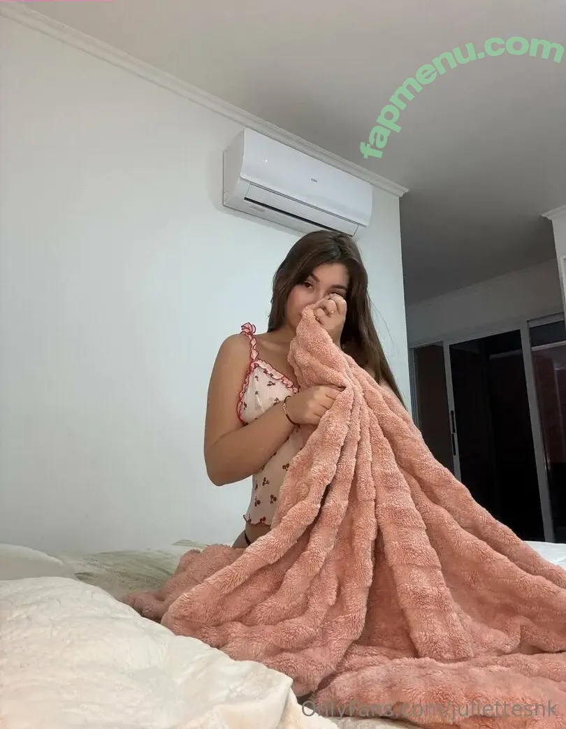 juliettesnk nude photo #0006 (juliettesnk)
