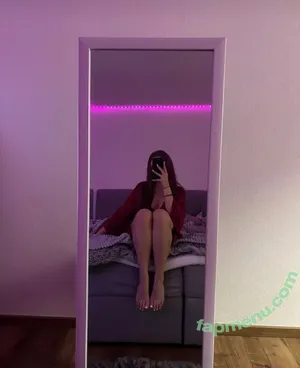 julinaa.may / julianafmay nude photo #0064