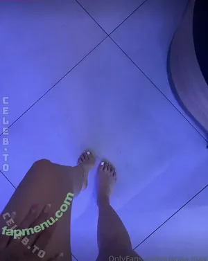 julinaa.may / julinamay nude photo #0142