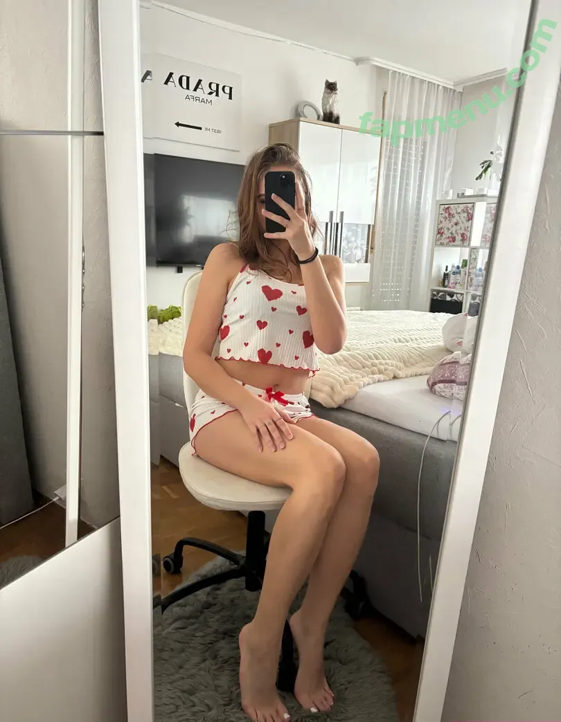 julinaa.may nude photo #0073 (julinamay)