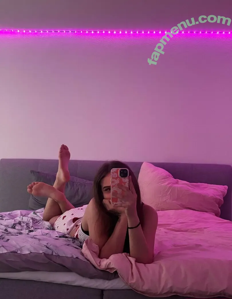 julinaa.may nude photo #0083 (julinamay)