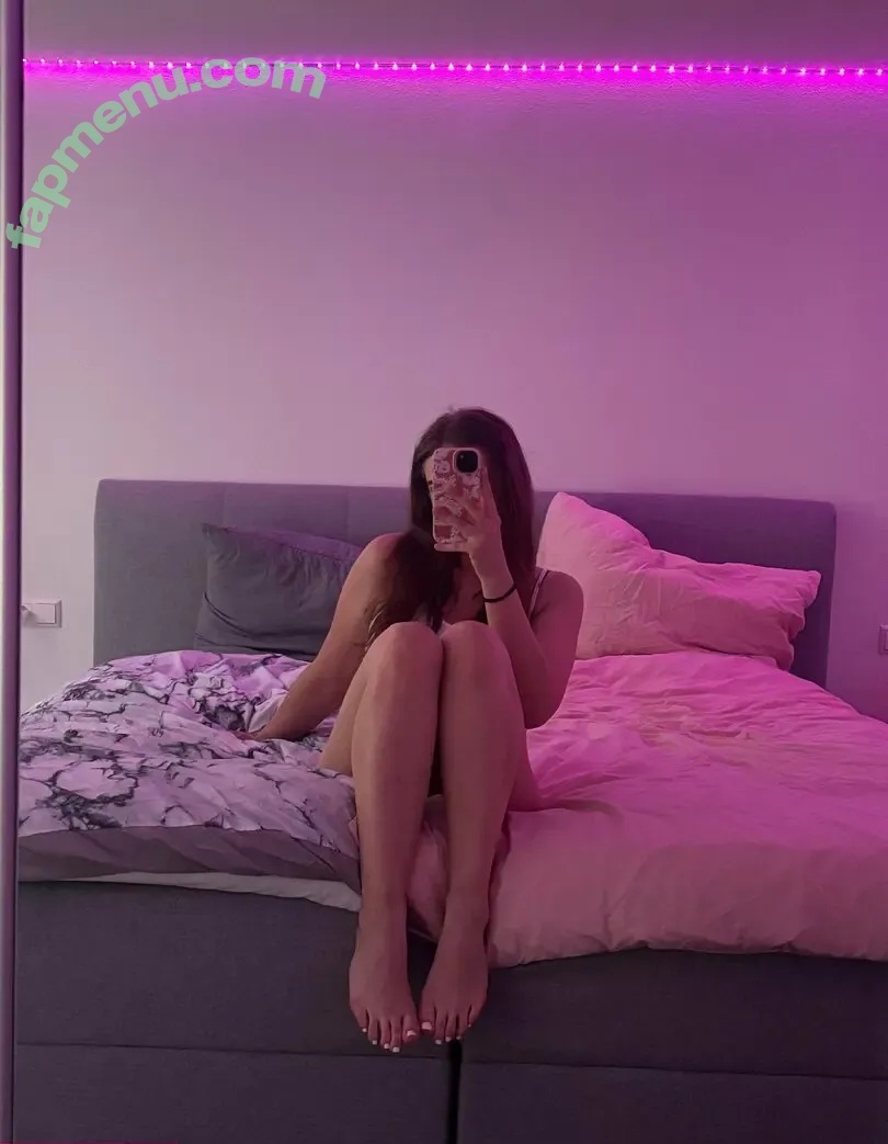 julinaa.may nude photo #0084 (julinamay)