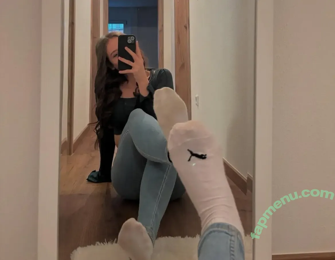 julinaa.may nude photo #0112 (julianafmay)