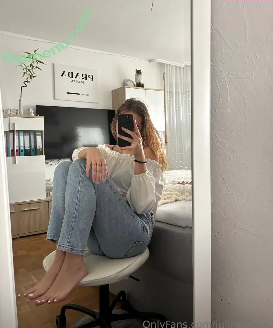 julinaa.may nude photo #0121 (julianafmay)