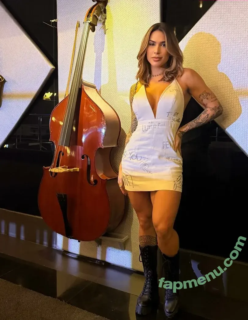 Jully Oliveira nude photo #0019 (JullyOliveira2 / jujuoliveira / jullyoliveirag)