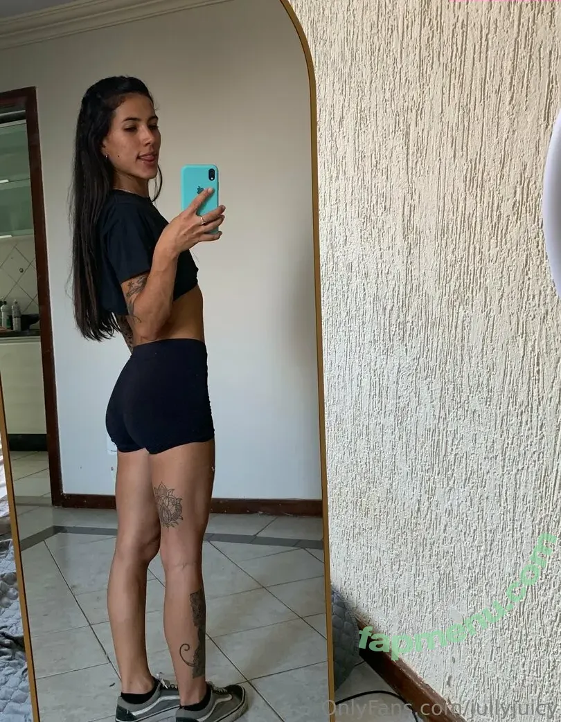 jullyjuicy nude photo #0004 (jullyjuicy7)
