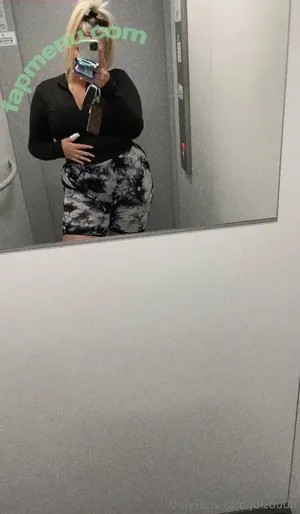 julzuuuh / juliashmookz nude photo #0022