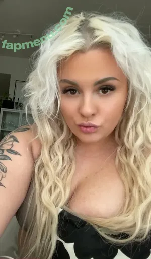julzuuuh / juliashmookz nude photo #0023