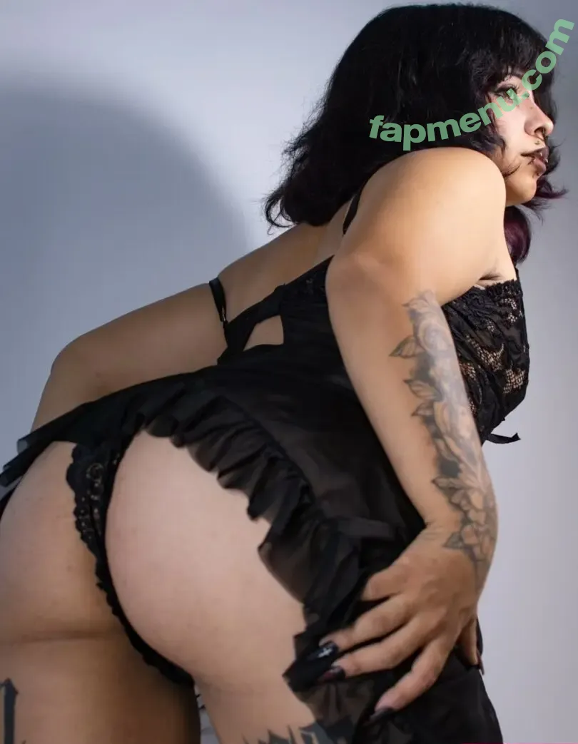 JunBdm nude photo #0042 (Luthienkitty / yisusmfk)