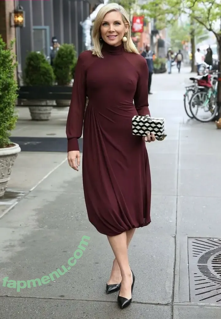 June Diane Raphael nude photo #0018 (celeb / junediane)