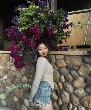 June.lin / June.Hnubci / heyjunebug nude photo #0008