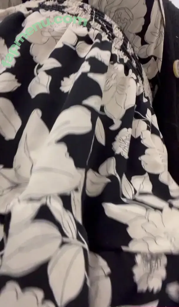 junejove nude photo #0043 (junejove)