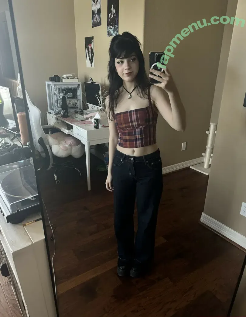 junekittybug nude photo #0017 (plutopancake3)