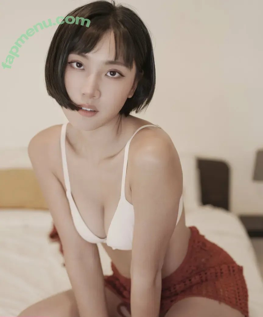 juneliu nude photo #0011 (juneliusp)