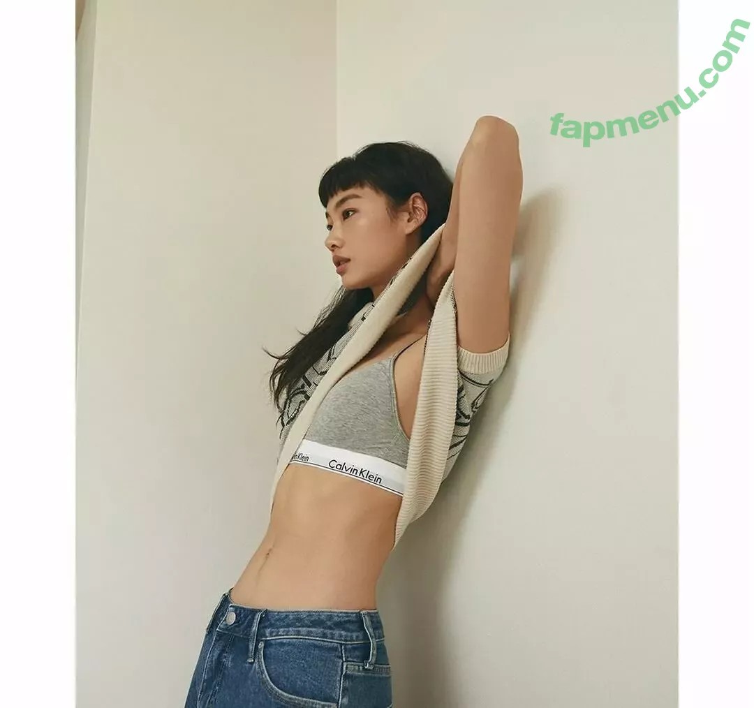 Jung Ho-yeon nude photo #0066 (hoooooyeony / xo_yeri)