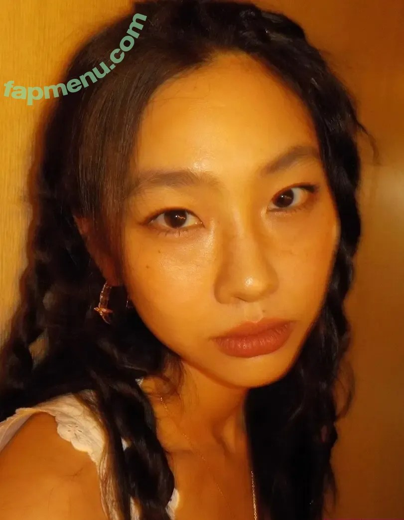 Jung Ho-yeon nude photo #0274 (hoooooyeony / xo_yeri)