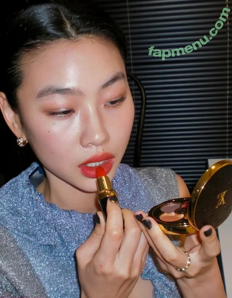 Jung Ho-yeon nude photo #0302 (hoooooyeony / xo_yeri)