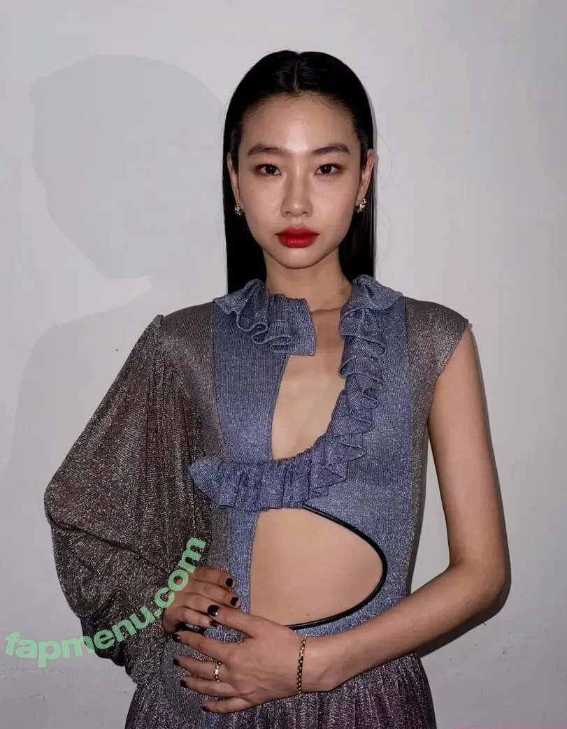 Jung Ho-yeon nude photo #0308 (hoooooyeony / xo_yeri)