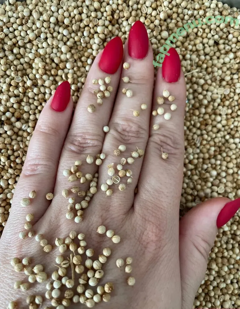 junglegirl nude photo #0001 (its.junglegirl)