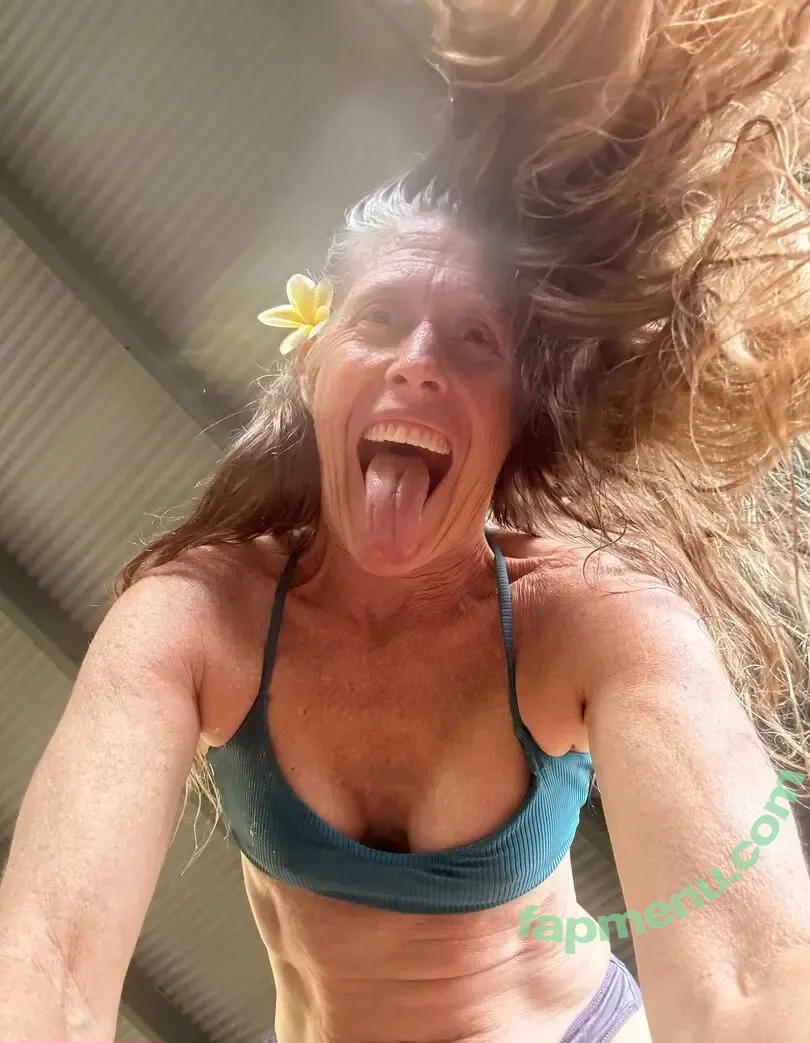 junglelady52exposed nude photo #0119 (ambitiouslady18)