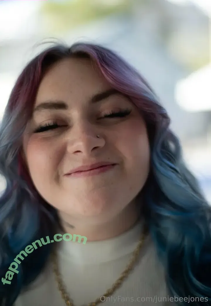 juniebeejones nude photo #0002 (juniebeejones)