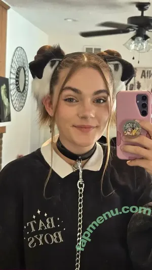 Juniper Ren / PlaywithJuni / Pup_JuniperRen / juni_thepuppy nude photo #0807