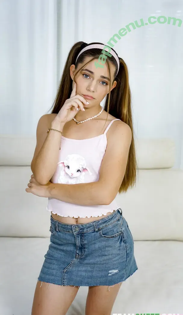 Juniper Ren nude photo #0316 (PetiteComer / PlaywithJuni / juni_thepuppy / pup_juniperren)