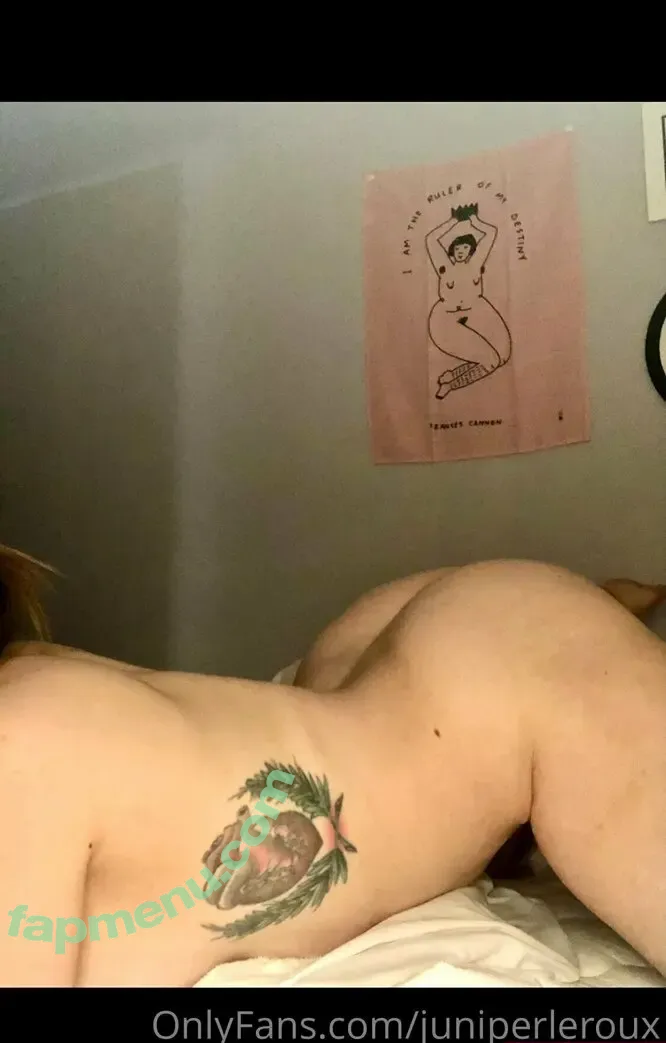 juniperleroux nude photo #0010 (juniperleroux)