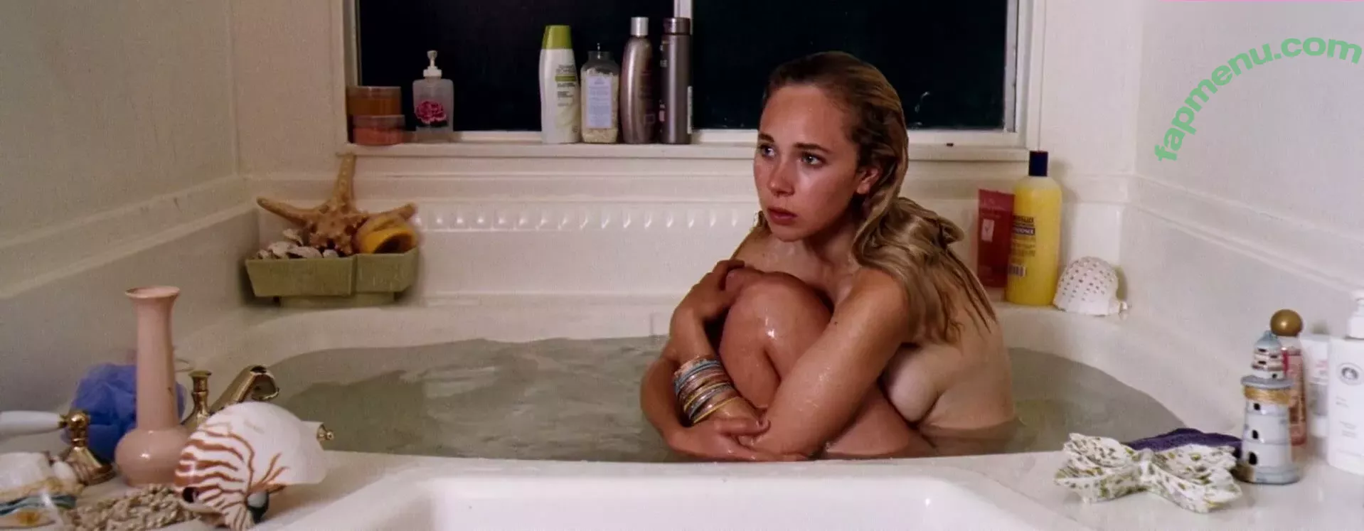 Juno Temple nude photo #0135 (junotemple)