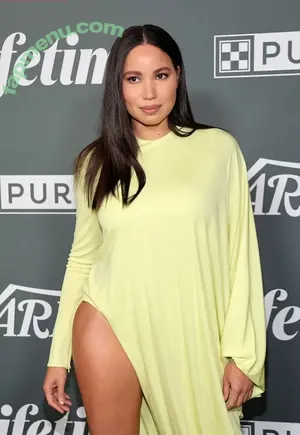 Jurnee Smollett-Bell / jurneesmollett nude photo #0043