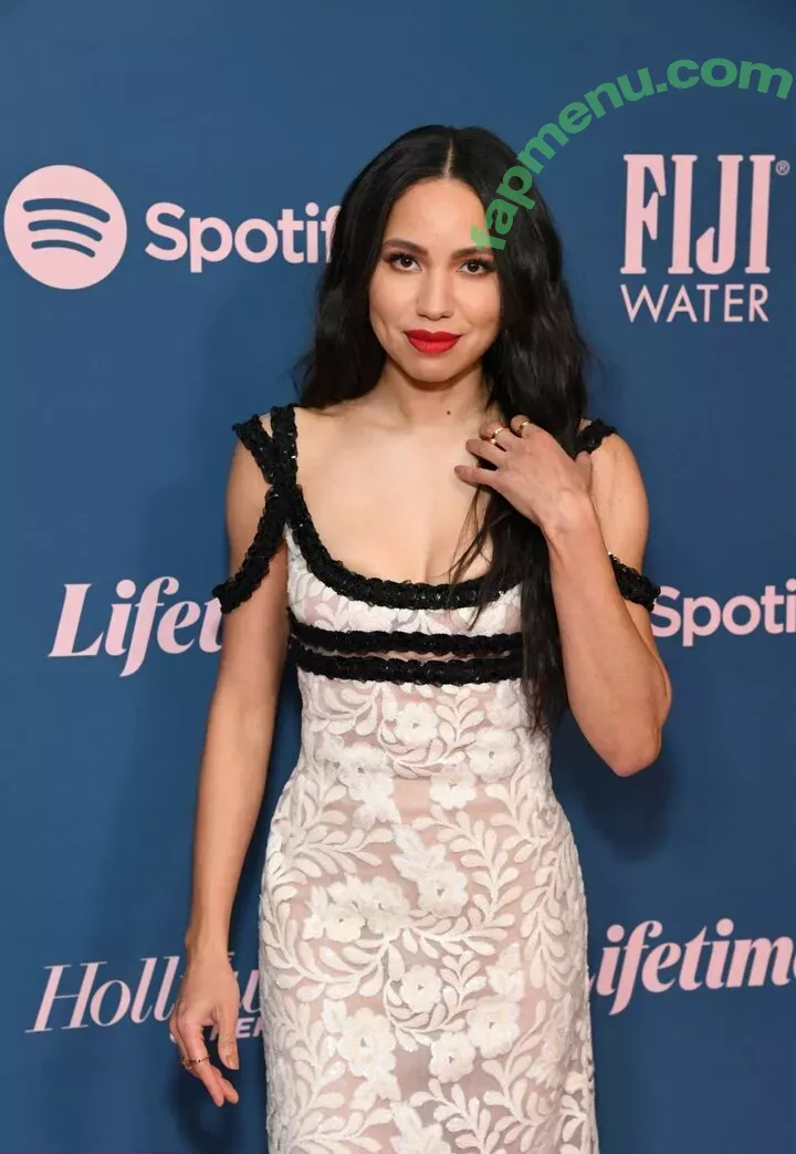 Jurnee Smollett nude photo #0011 (jurneesmollett)