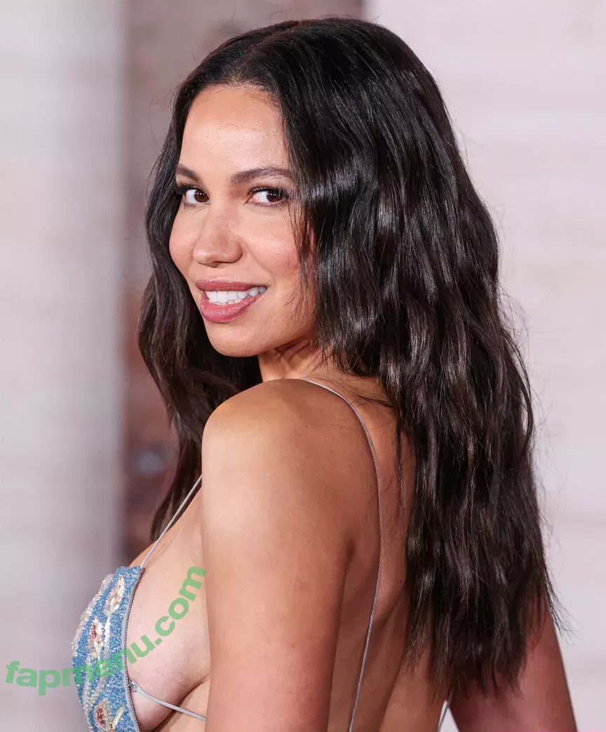 Jurnee Smollett nude photo #0483 (jurneesmollett)