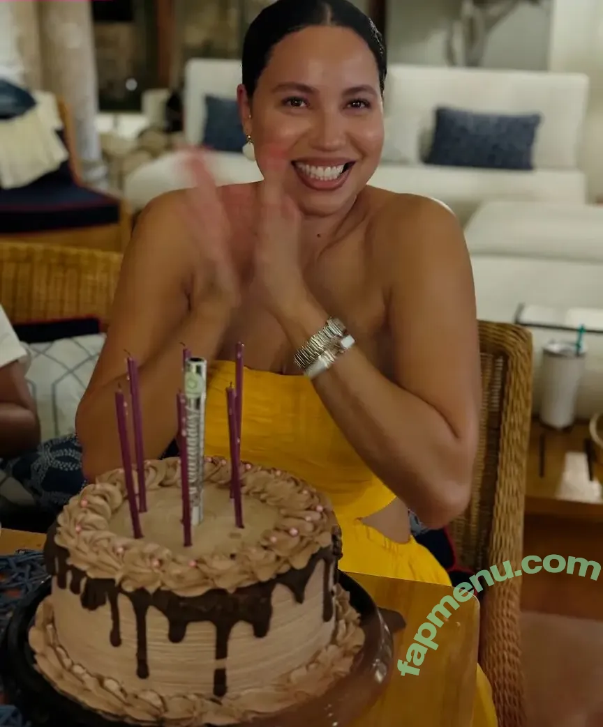 Jurnee Smollett nude photo #0726 (jurneesmollett)