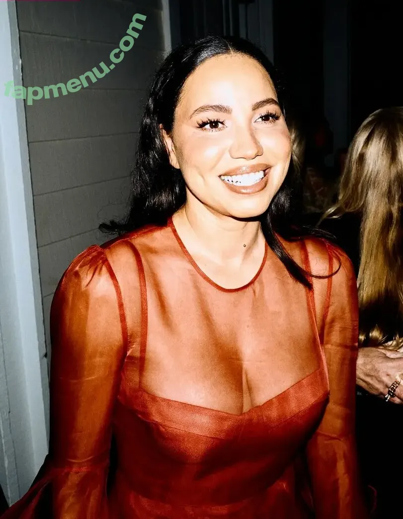 Jurnee Smollett nude photo #0897 (jurneesmollett)