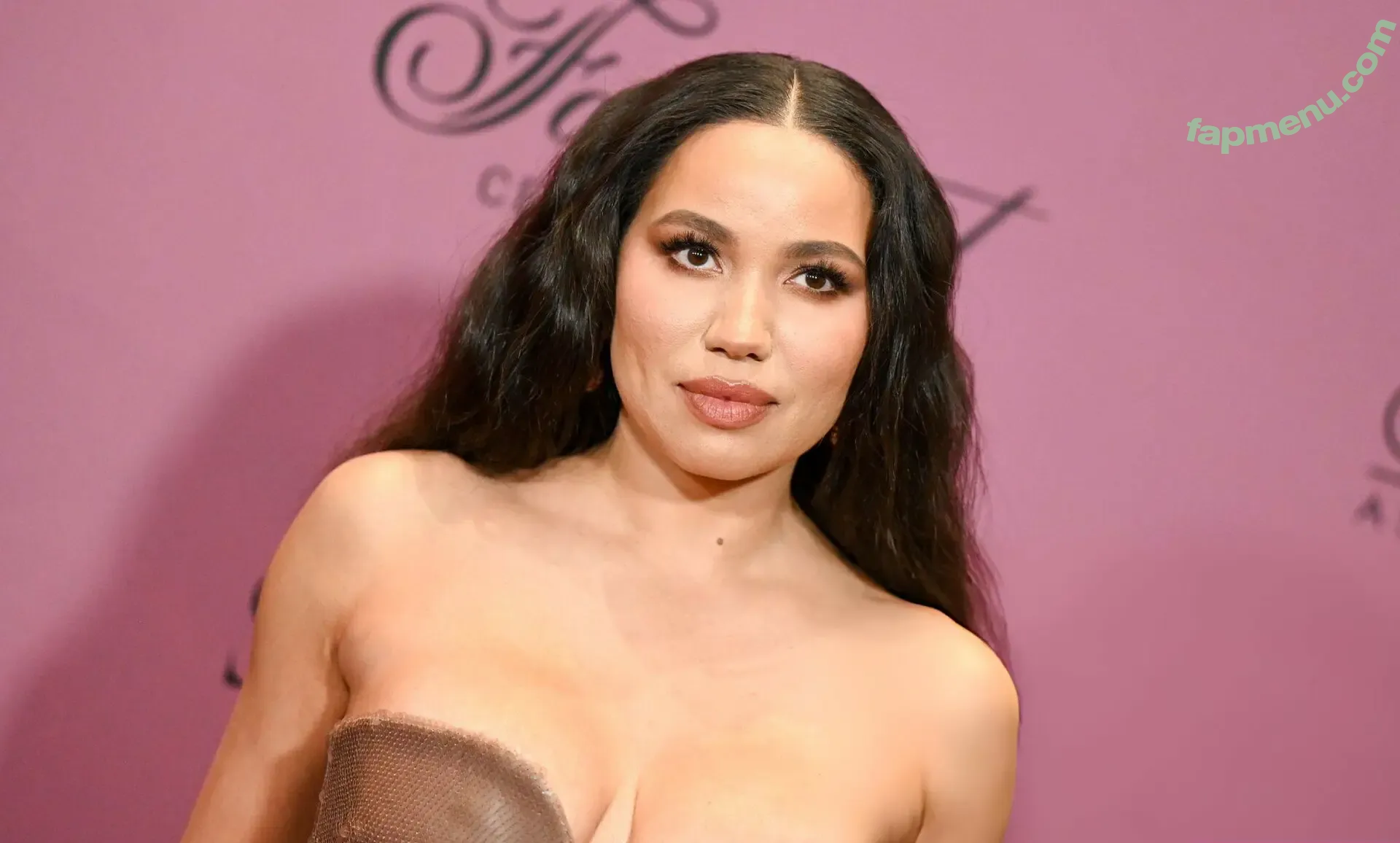 Jurnee Smollett nude photo #0955 (jurneesmollett)