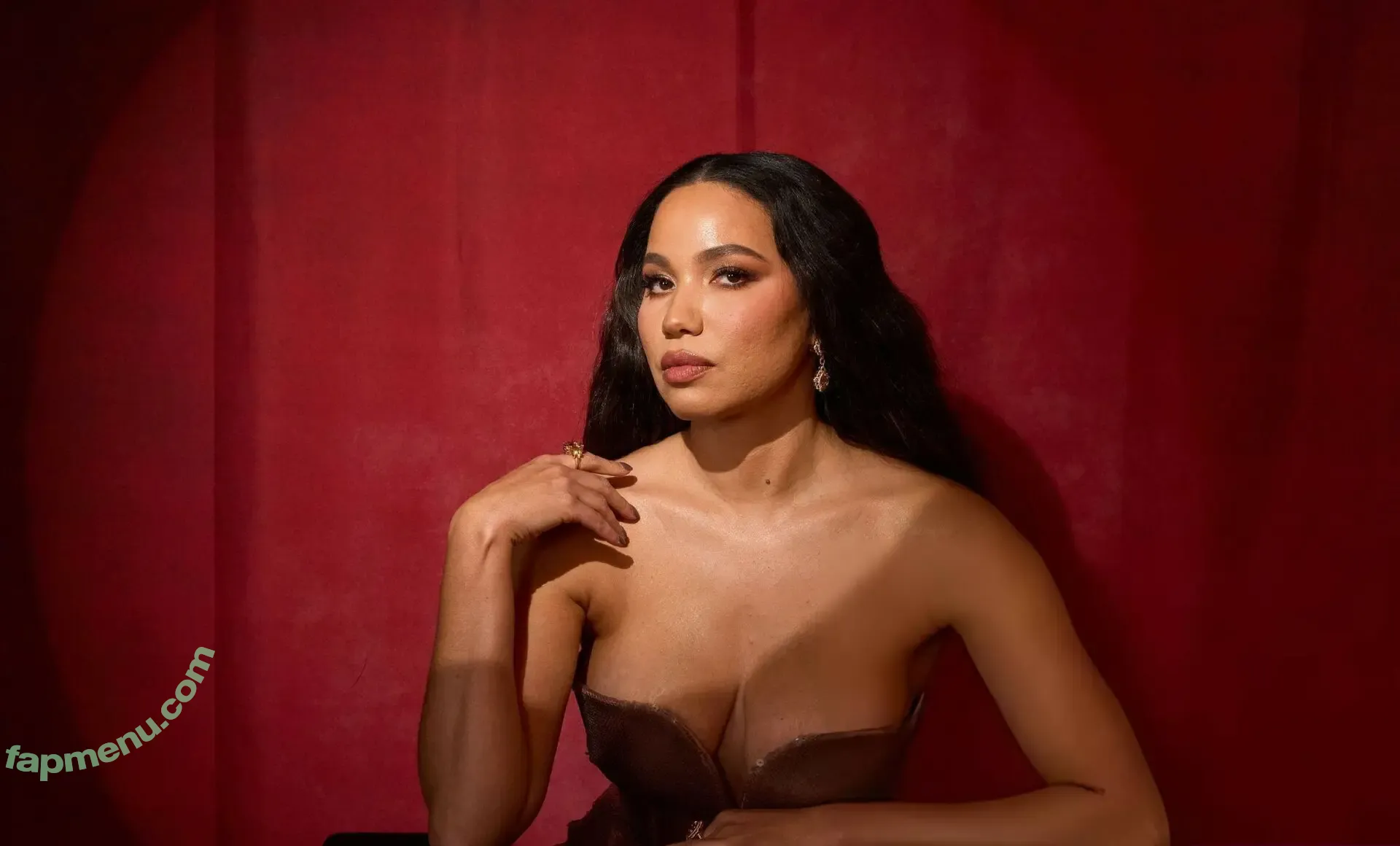 Jurnee Smollett nude photo #0966 (jurneesmollett)
