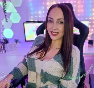 just.a.gamergirl / just.a.jessy nude photo #0023