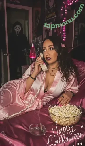 just.a.gamergirl / just.a.jessy nude photo #0028