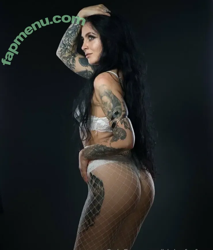 justablaise nude photo #0001 (justblaze)