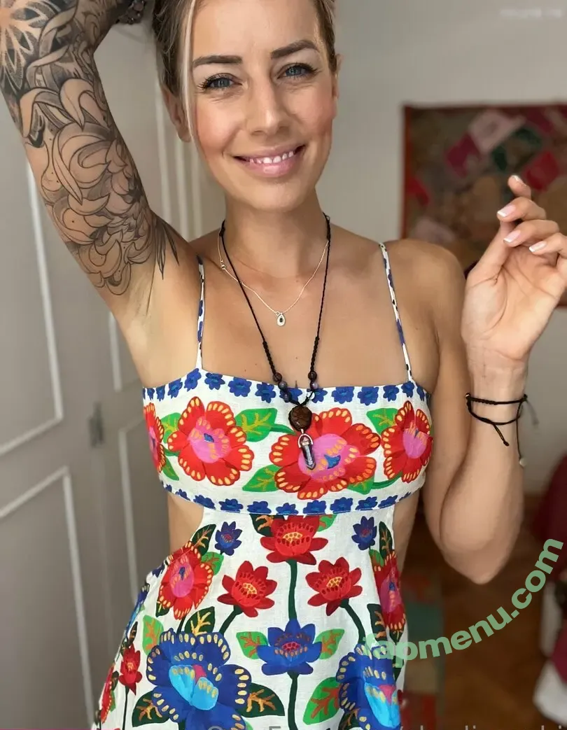Justbeingcharli nude photo #0106 (Justbeingcharli)