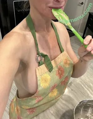 justblondie68 / justblondiejay nude photo #0009