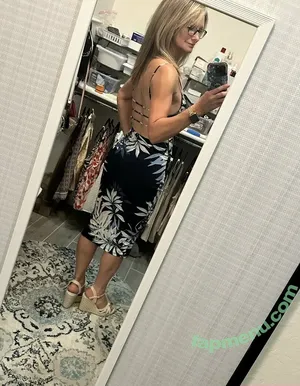 justblondie68 / justblondiejay nude photo #0029