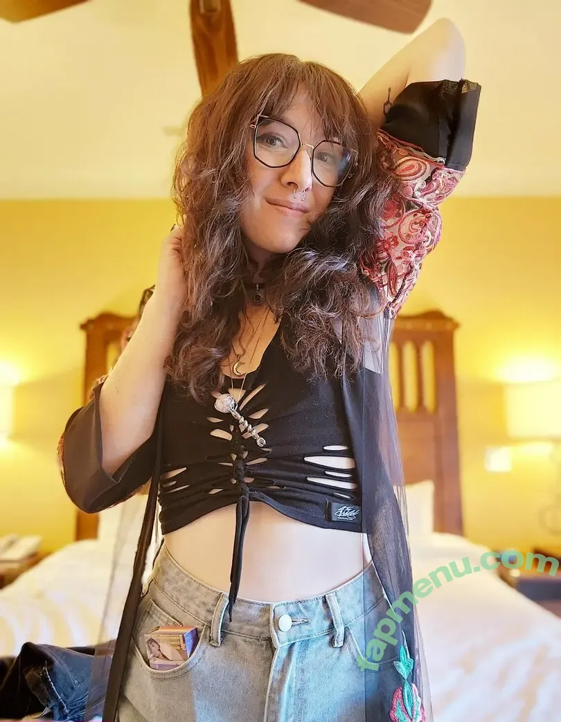 justcallmesnailey nude photo #0006 (justcallmesnailey)