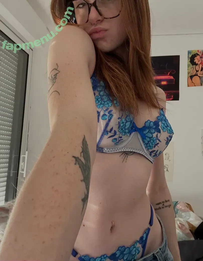 justemmamoooon nude photo #0031 (emmaloveee__)