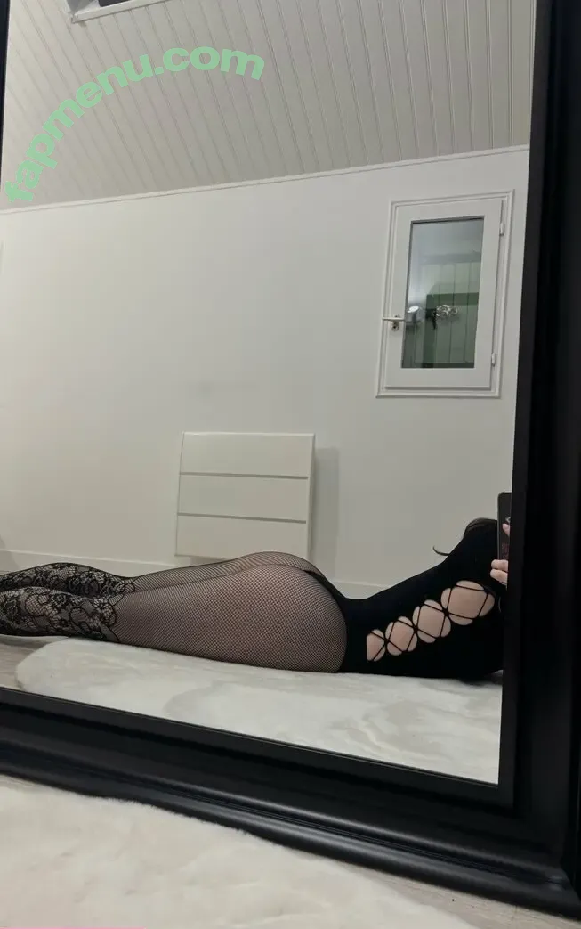 justemmamoooon nude photo #0069 (emmaloveee__)