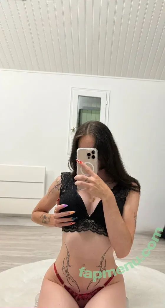 justemmamoooon nude photo #0078 (emmaloveee__)