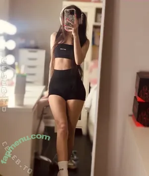 Justfoxii / KyleeCarterrr nude photo #0045