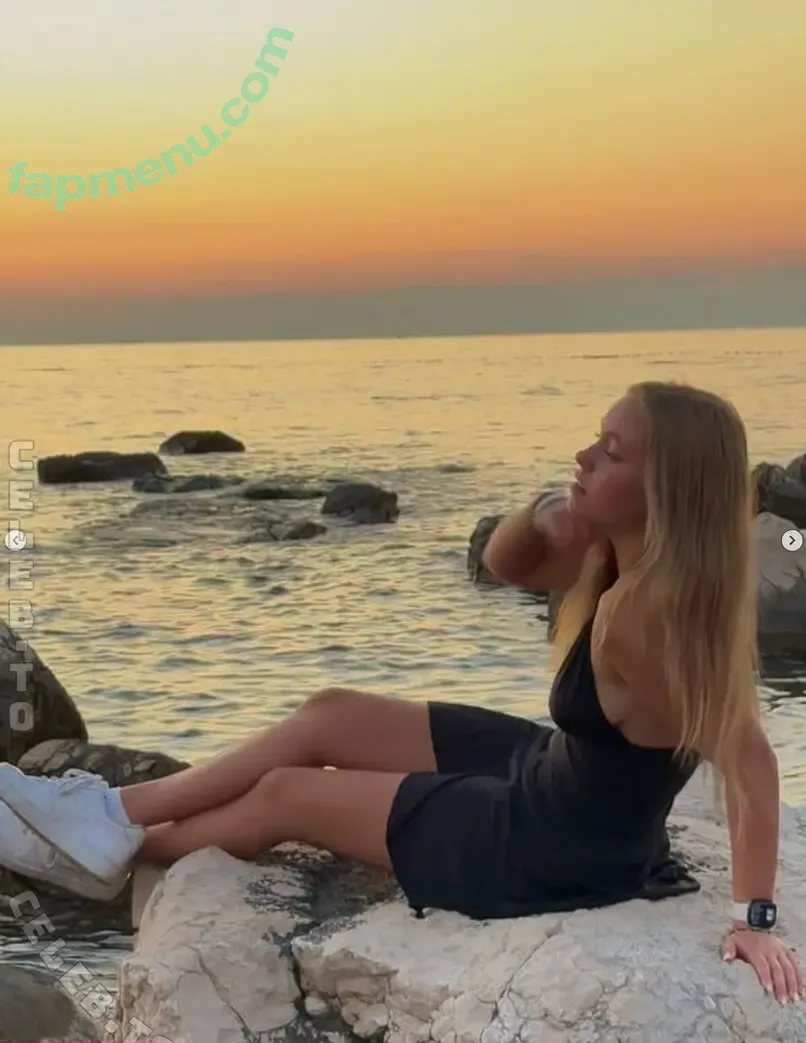 justfranzi.x nude photo #0011 (justfranzi.x)