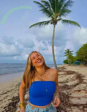 Justinaccessible nude photo #0205